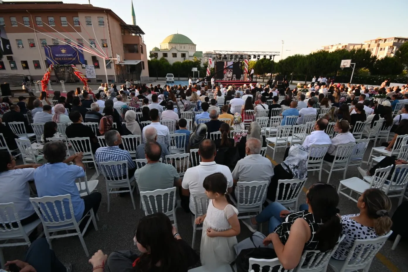 Manisa’da unutulmaz gece: Bir okulda üç hüzünlü veda birden