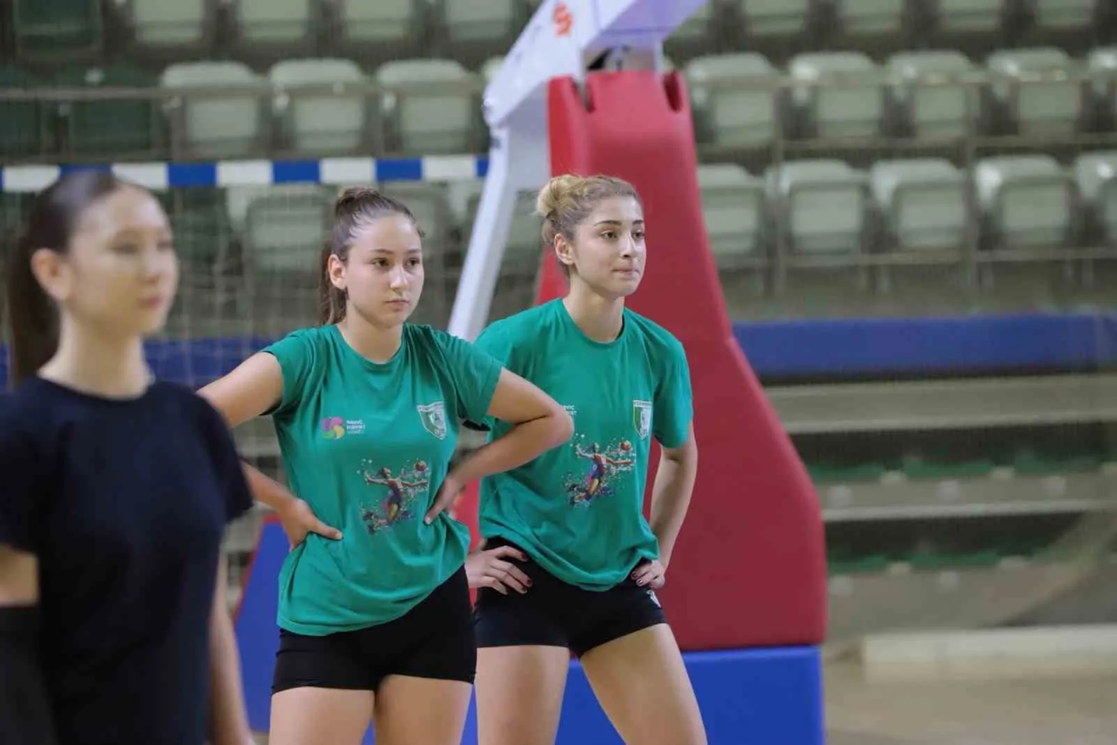 Muğla’nın voleybol geleceği Menteşe’de şekilleniyor: İl karması için ter döktüler