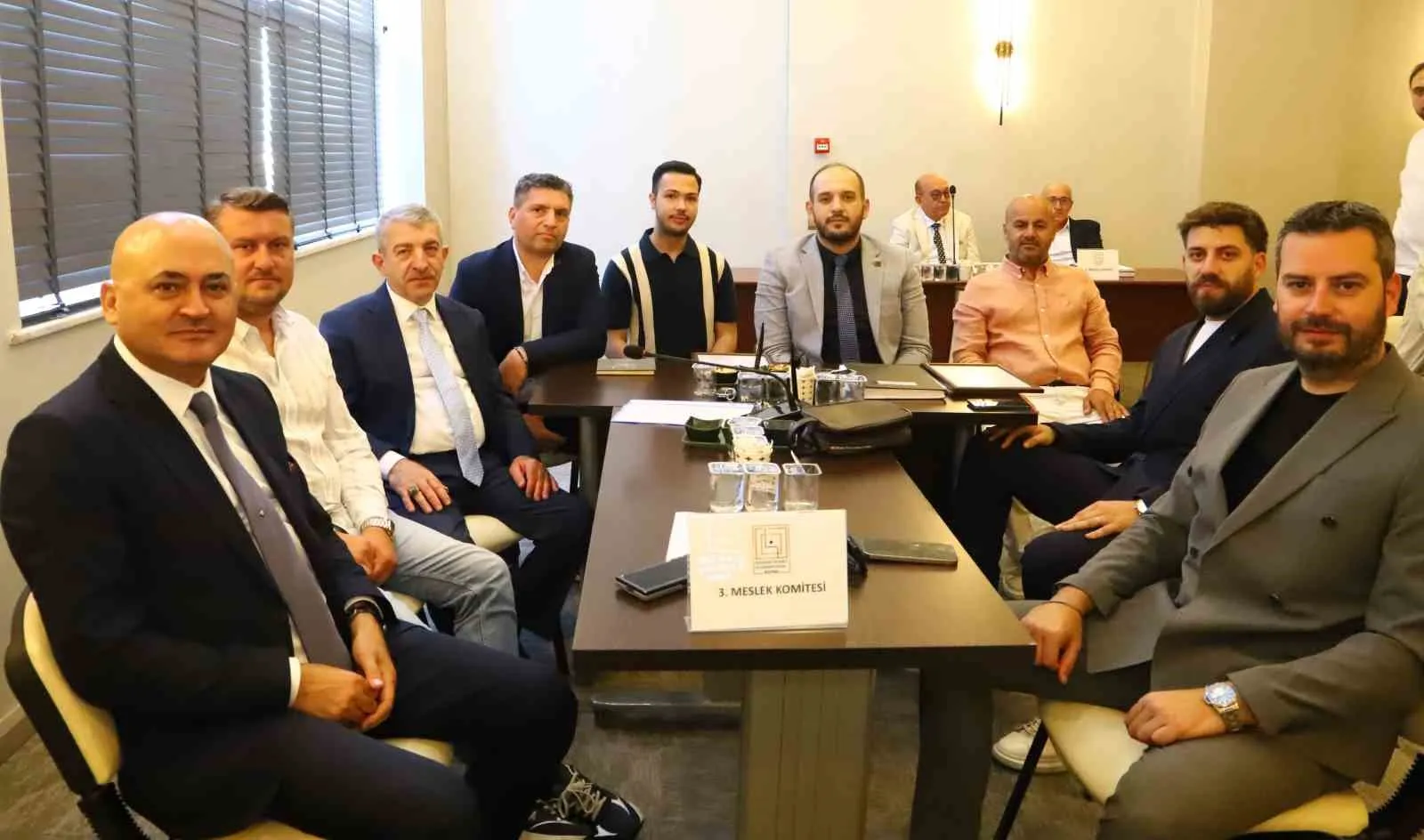 KUTSO meclisinde ekonomi rotası: Mayıs ayı karnesi masaya yatırıldı