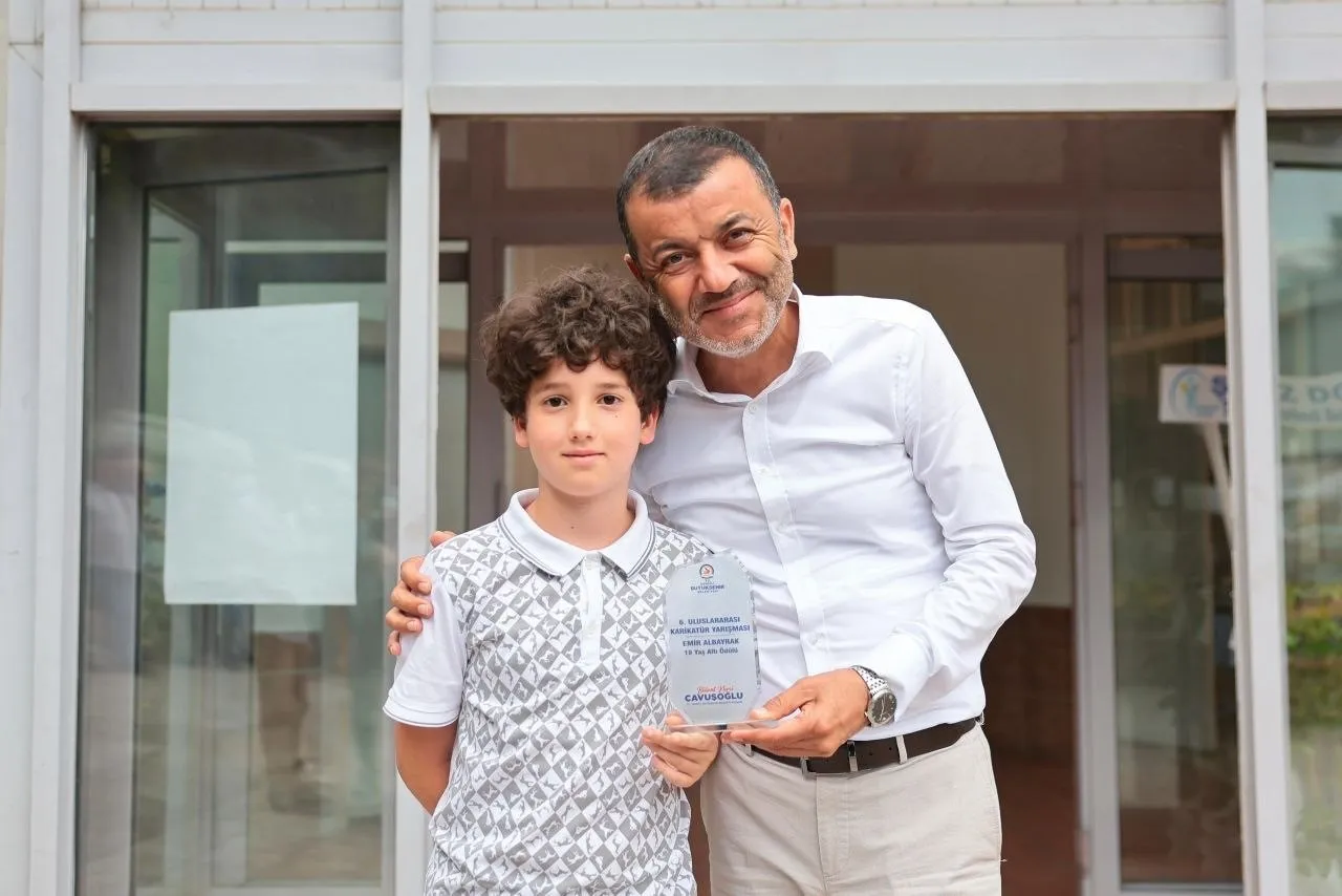 Futbolun evrensel dili Denizli’de çizgilerle buluştu: Rekor katılımlı sergi kapılarını açtı