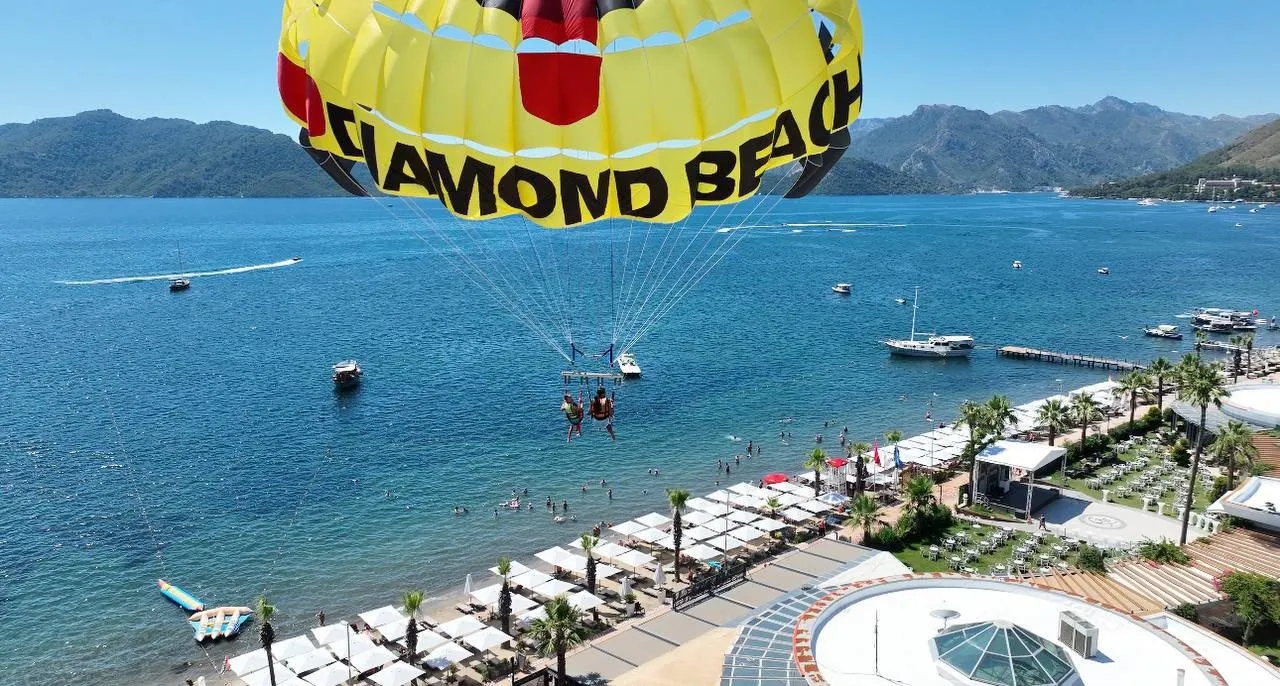 Marmaris sahillerinde yeni trend: Yerli üretim jet car rüzgarı esiyor