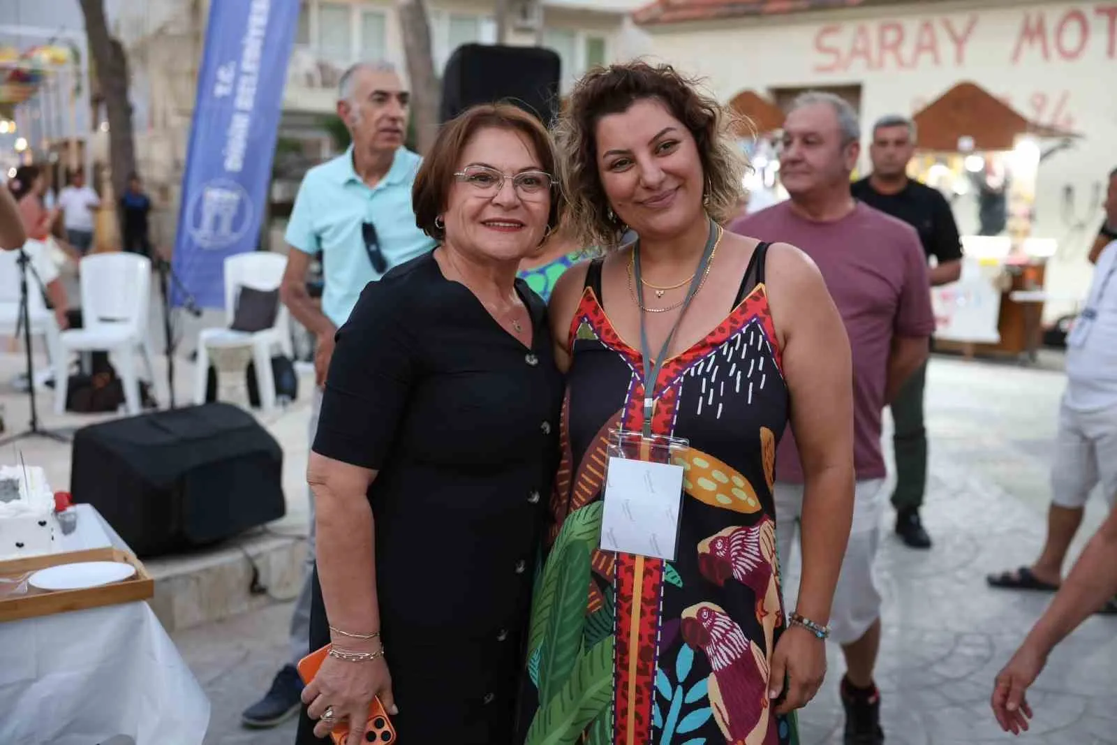 Didim'de sanat sokağı renkli anlara sahne oldu: Ritim ve dayanışma bir arada