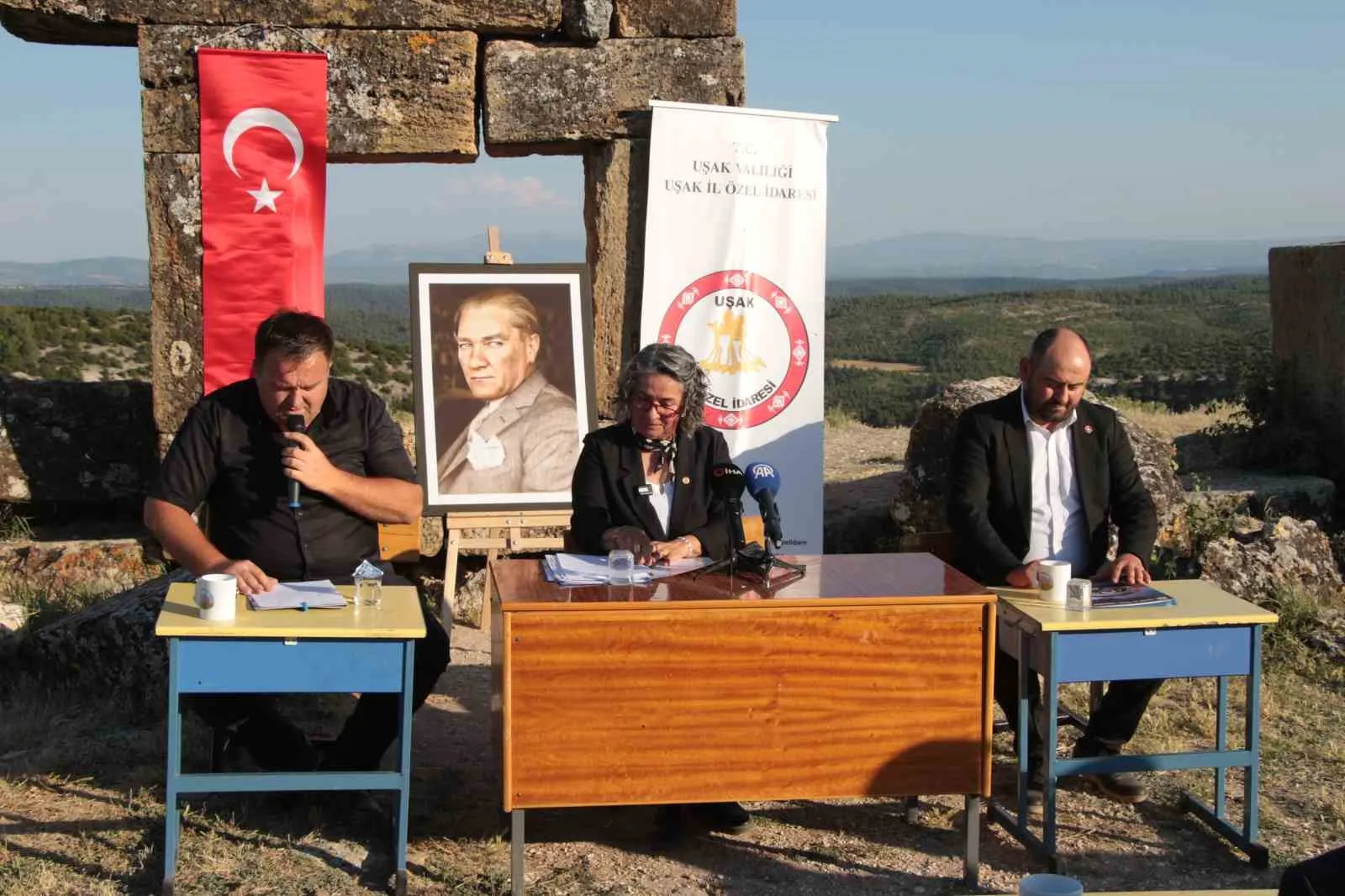 Tarihin kalbinde kritik oturum: Uşak İl Genel Meclisi Blaundos’ta toplandı