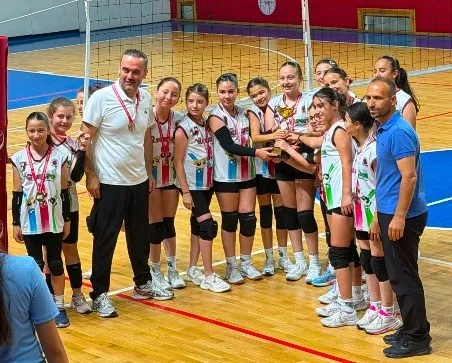 Filede Tavşanlı Linyitspor fırtınası: Kürsüye ambargo koydular
