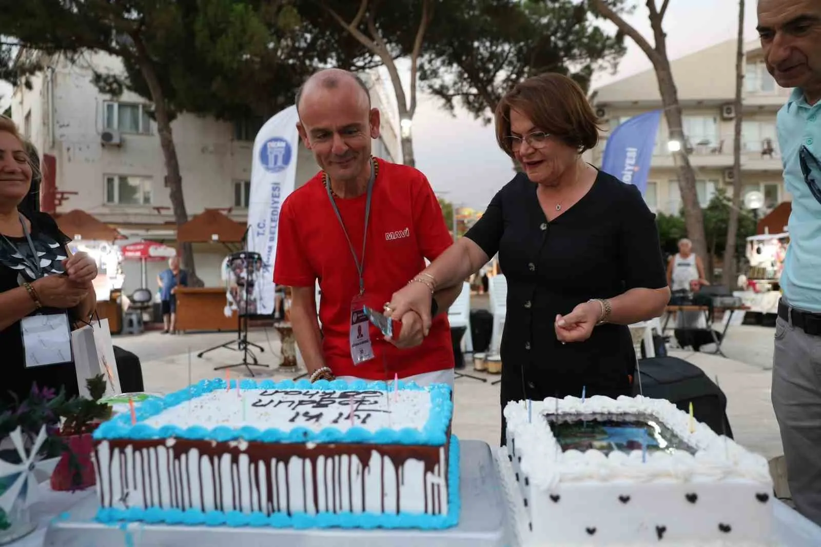 Didim'de sanat sokağı renkli anlara sahne oldu: Ritim ve dayanışma bir arada