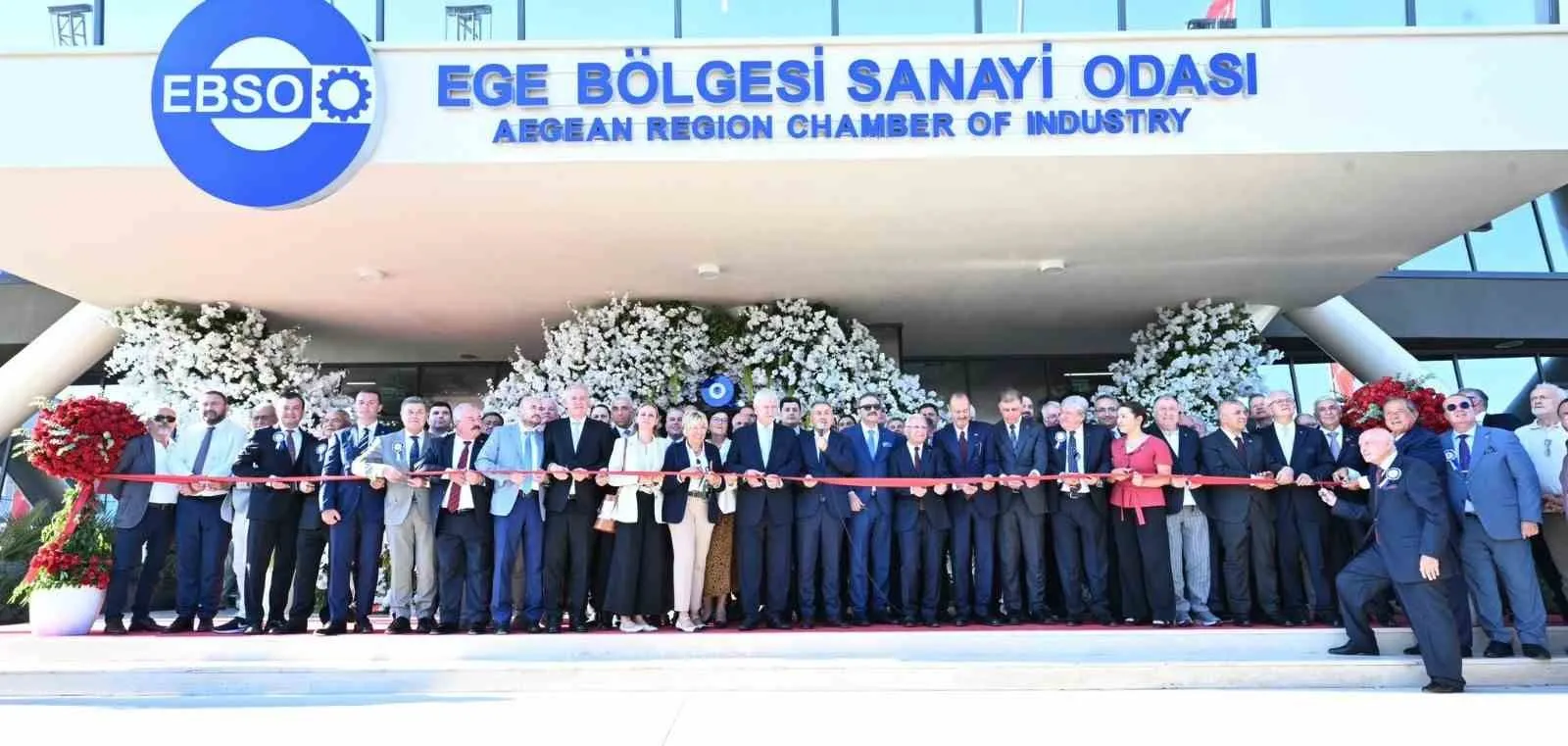 Ege sanayisinin yeni vizyonu: EBSO’nun modern merkezi kapılarını açtı