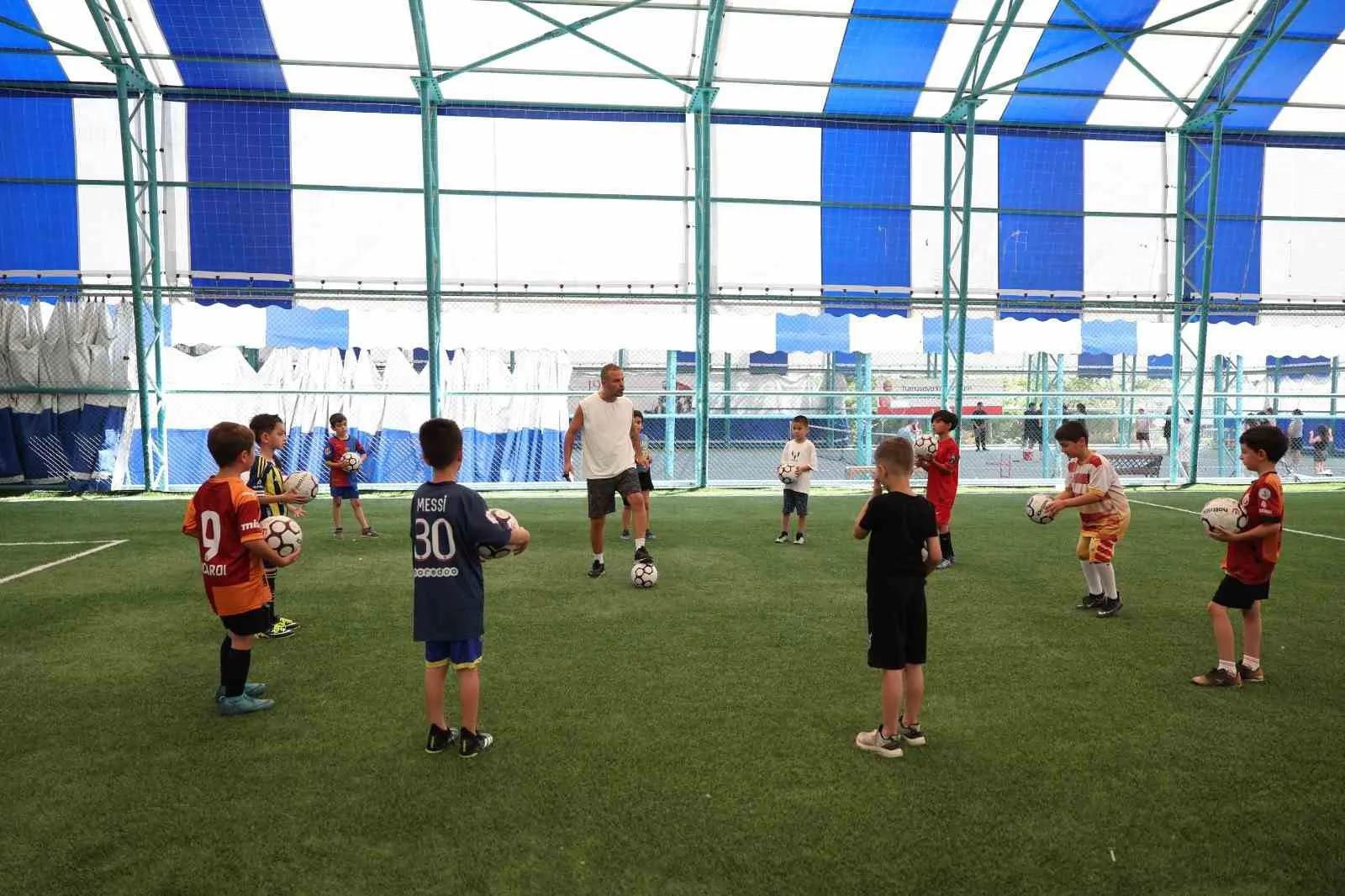 Merkezefendi’de hareketli yaz: 20 farklı noktada spor rüzgarı esiyor