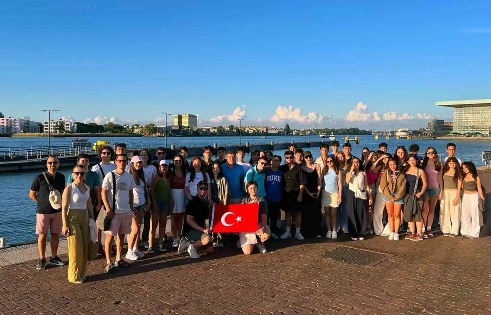 Menteşe Anadolu Lisesi Avrupa rotasında: Bilim ve kültür elçileri yola çıktı