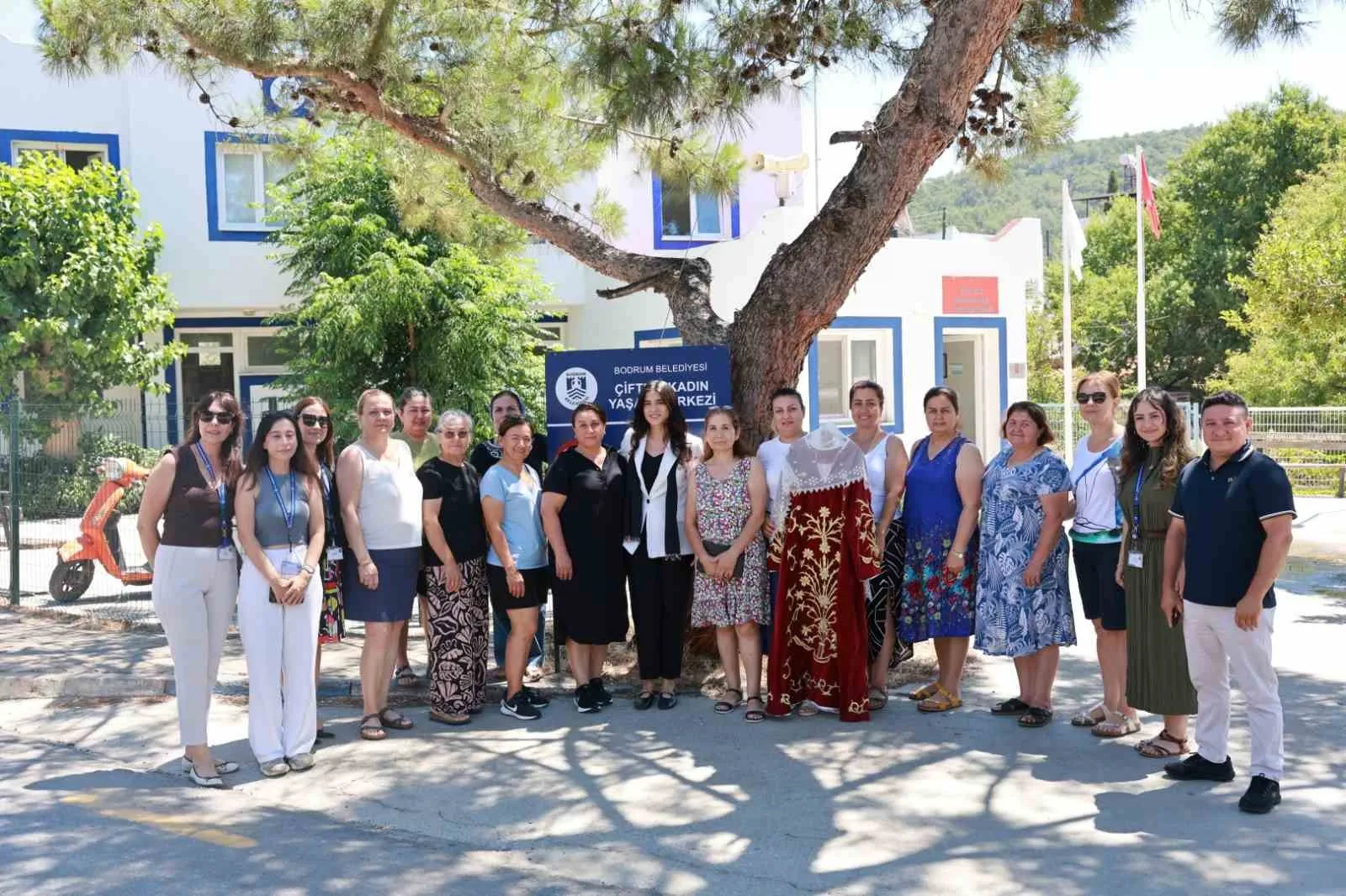 Bodrum’da sosyal belediyecilik rüzgarı: Binlerce aileye umut oldular