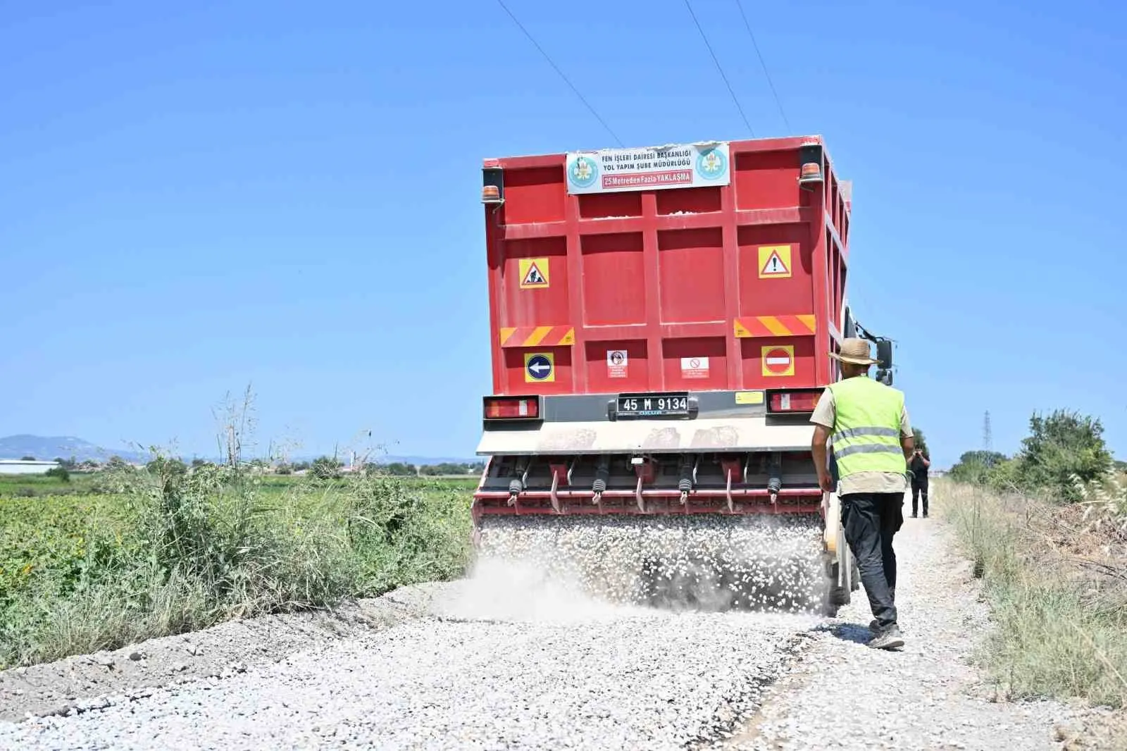 Manisa'da tarım rotasına modern dokunuş: Çiftçinin ulaşım çilesi bitti