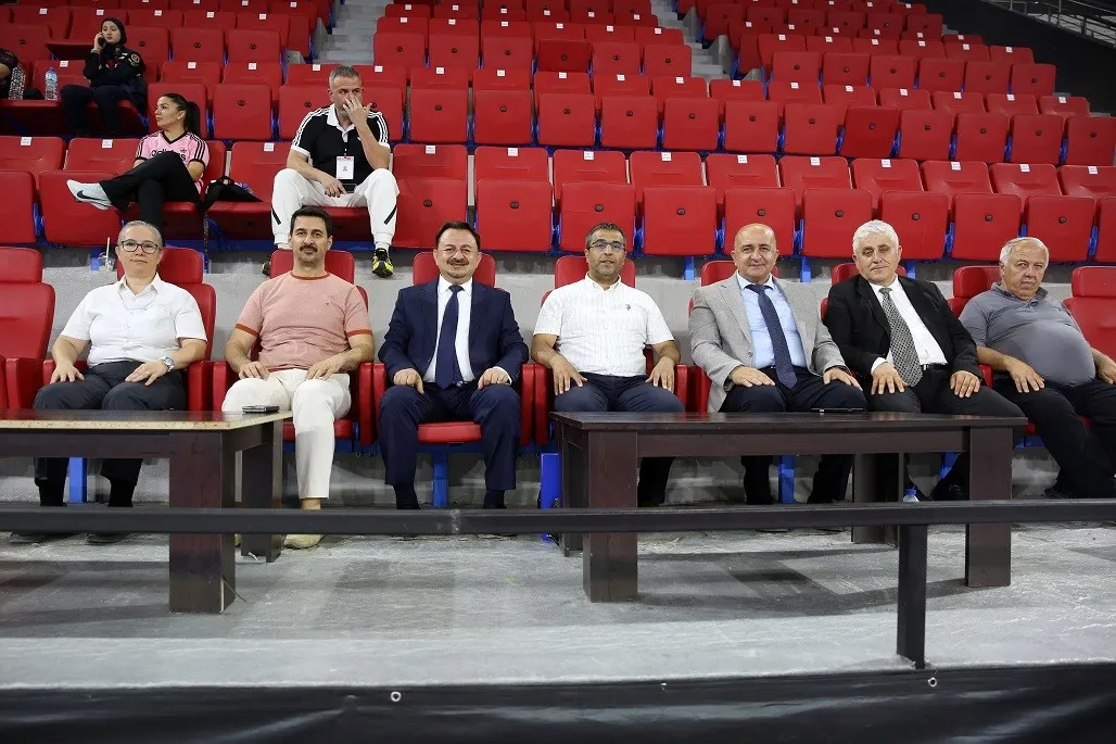Karate antrenörlüğünde akademik devrim: Üniversite güvenceli yeni dönem