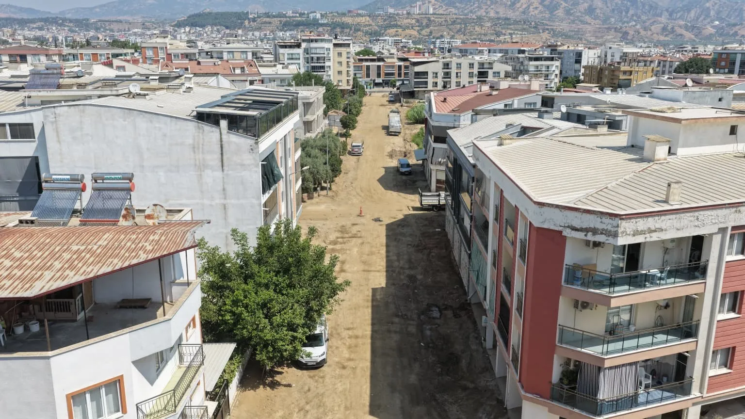 Aydın’da ulaşım konforu için düğmeye basıldı: Efeler’de hummalı çalışma