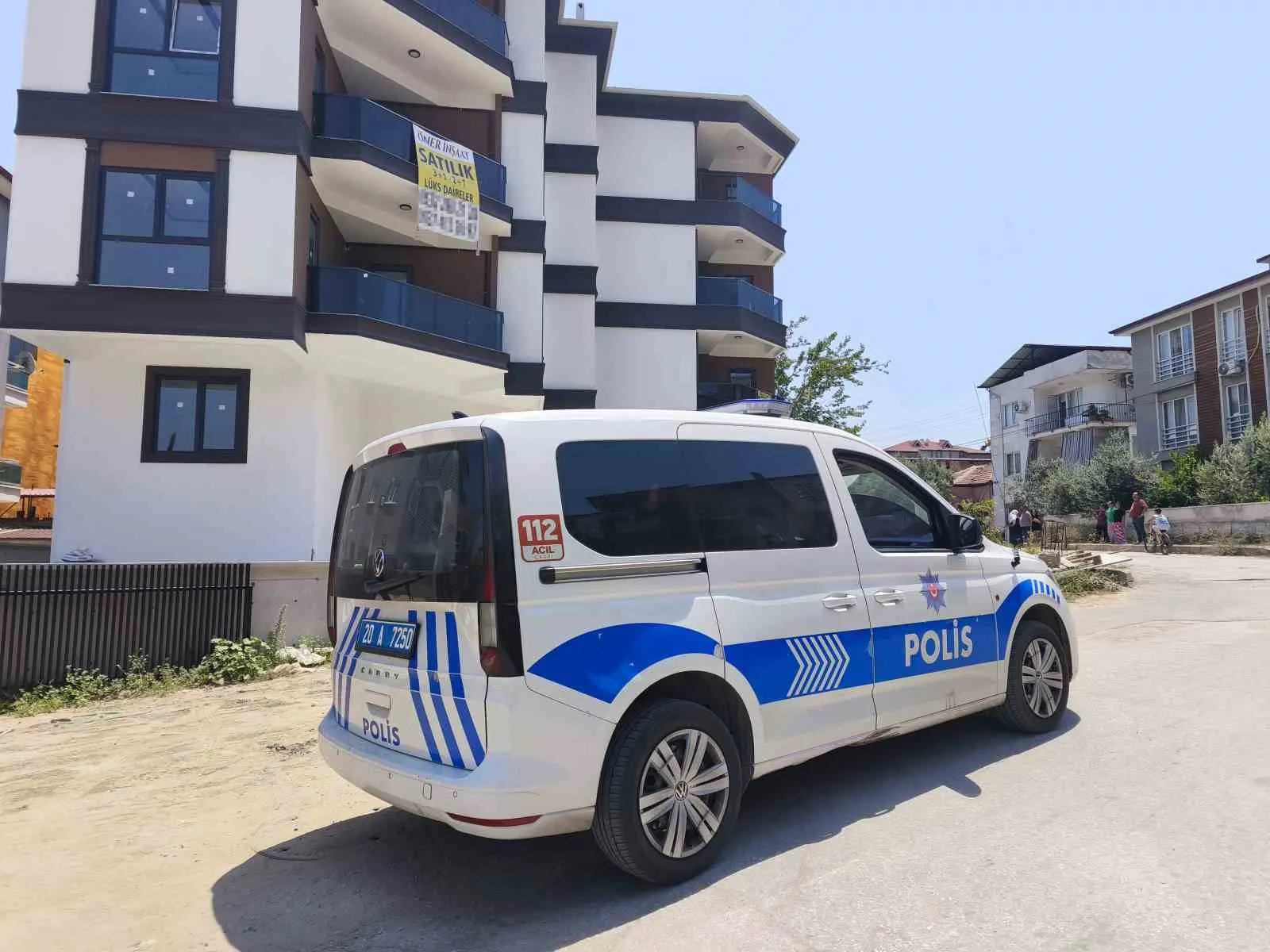 İnşaatta korkunç kaza: 4. kattan düşen çocuk ölümden döndü
