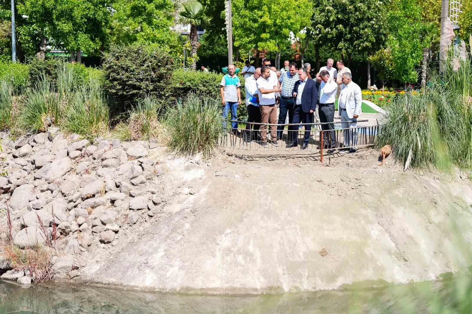 Manisa'da çevre seferberliği: Atatürk Kent Parkı'nda kötü koku dönemi sona eriyor