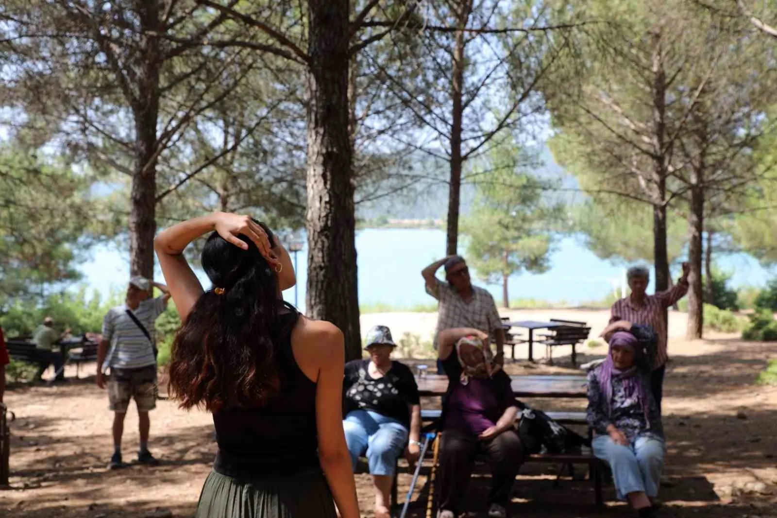 Muğla’da yaş alanlar için aktif yaşam seferberliği: Doğayla iç içe sağlık buluyorlar