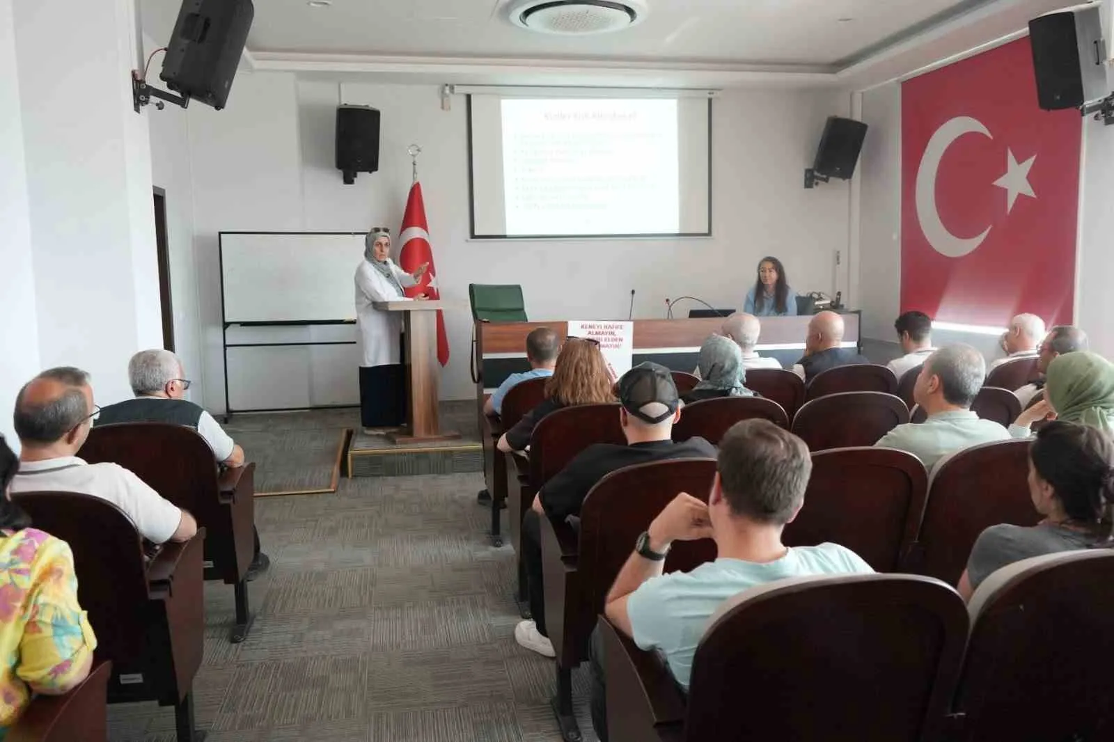 Ormanın kahramanlarına kene uyarısı: Sahada hayati önlemler masaya yatırıldı