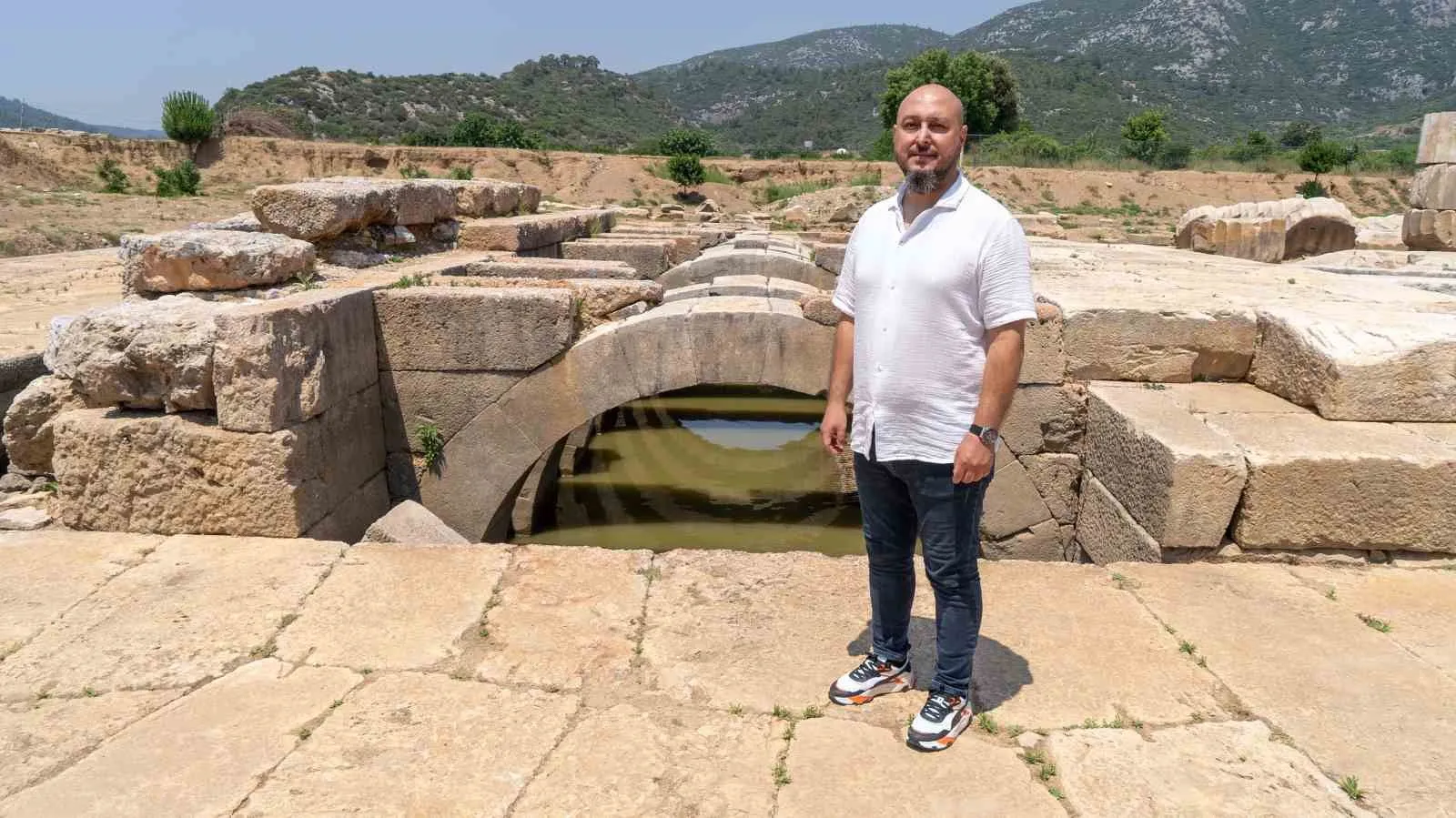 Sinemanın dev yapımı Homeros’un izini İzmir’e taşıdı