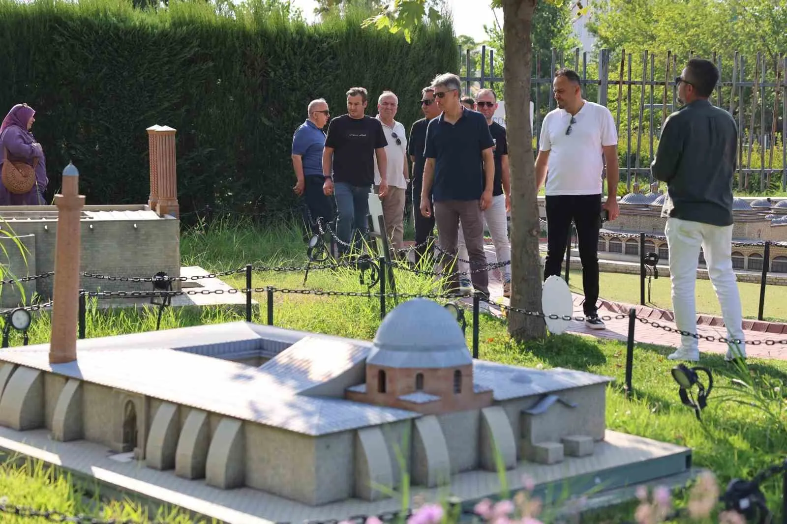 Manisa'nın kültür rotasında müdürlerden tam not: Şehzadelerpark hayran bıraktı