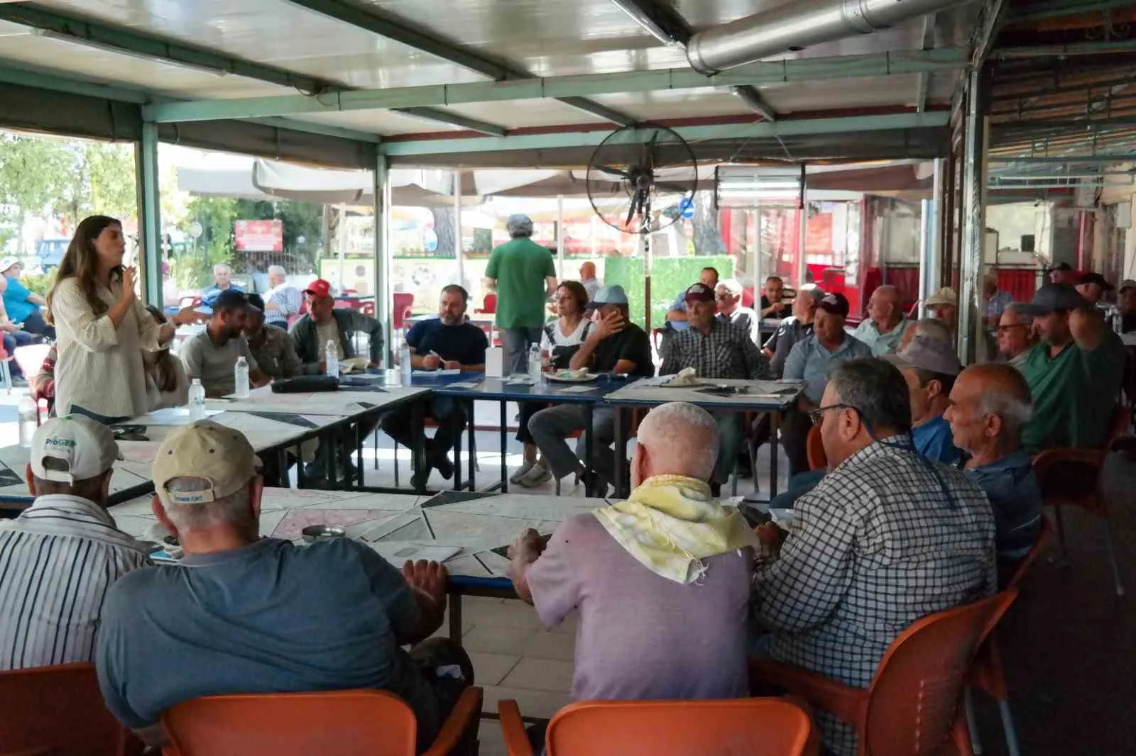 Saruhanlı’da dijital tarım dönemi: Üretici yapay zeka ile tanıştı