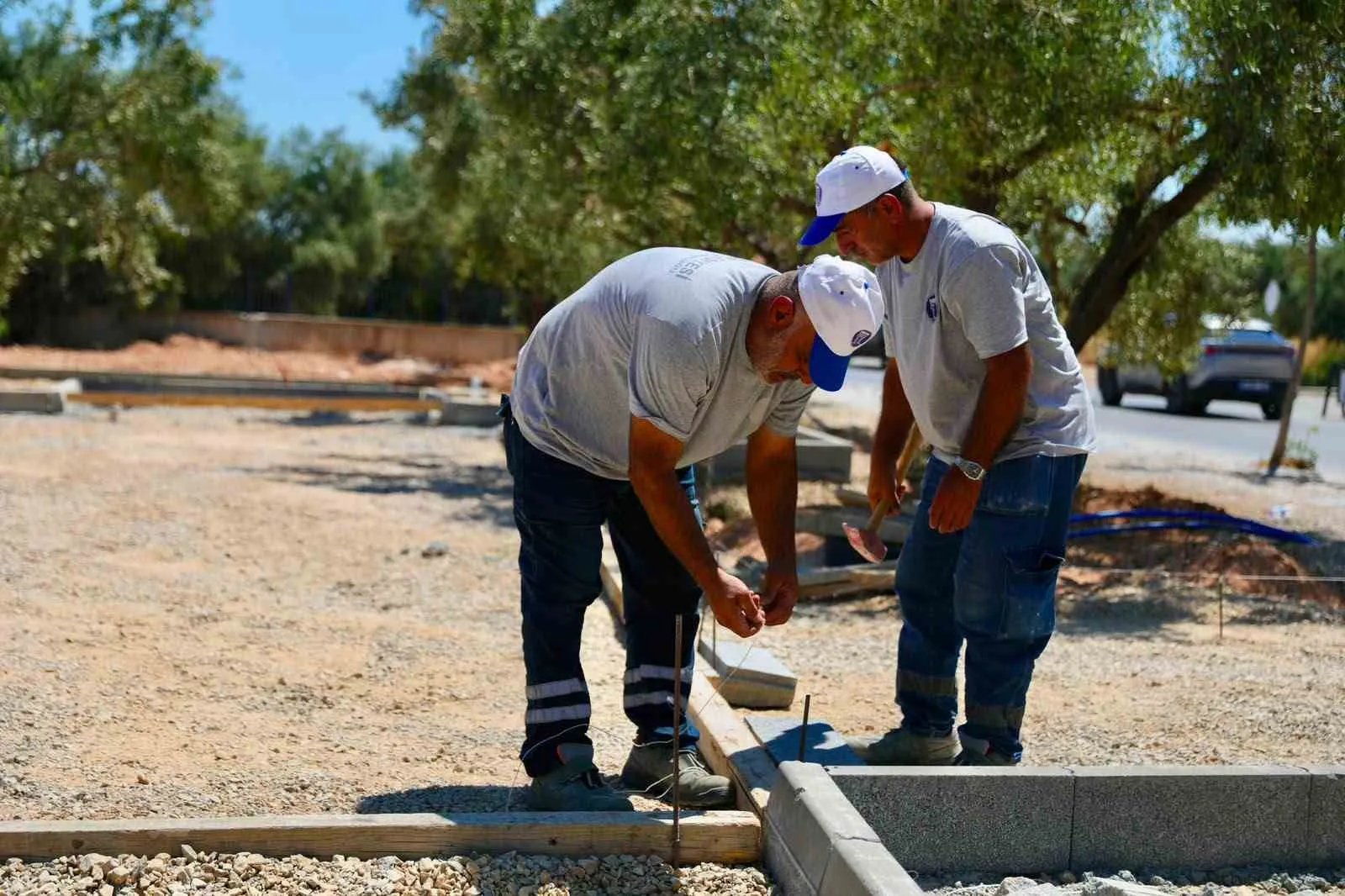 Didim’de zeytin ağaçlarının gölgesinde yeni bir sosyal merkez yükseliyor