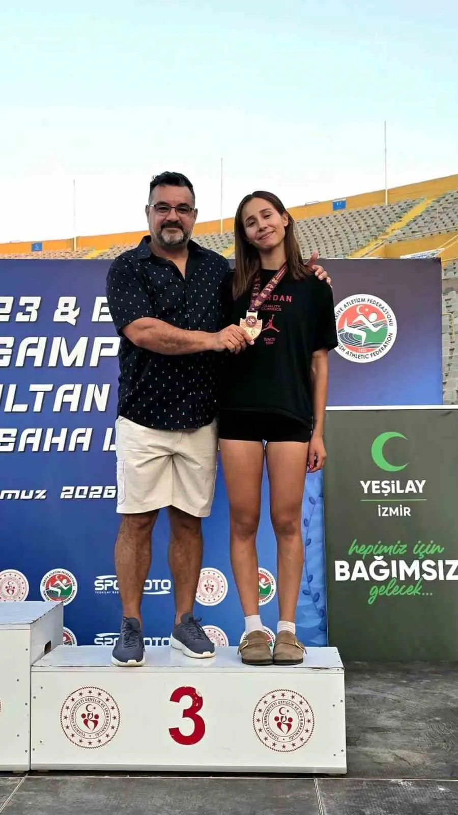 Aydınlı genç yetenekler İzmir'den madalyalarla döndü