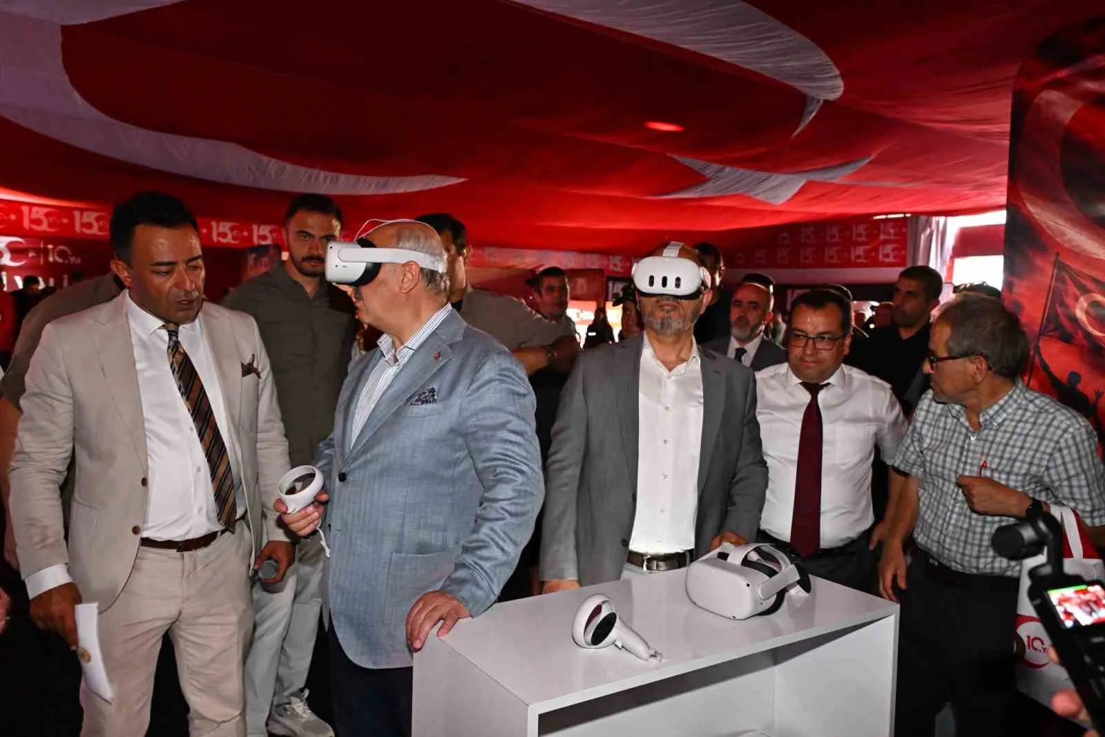 Denizli’de 15 Temmuz’un izleri sanal gerçeklik ile yaşatılıyor