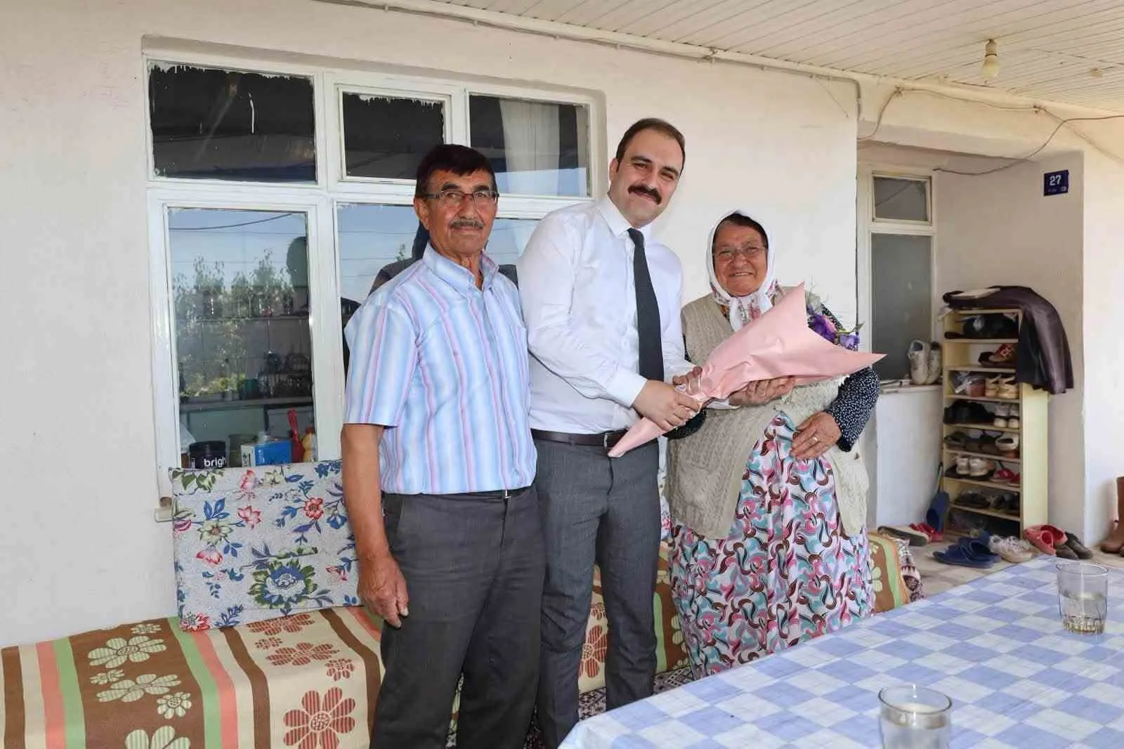 Karacasu'da vefa ziyareti: Şehit emanetleri ve gaziler unutulmadı