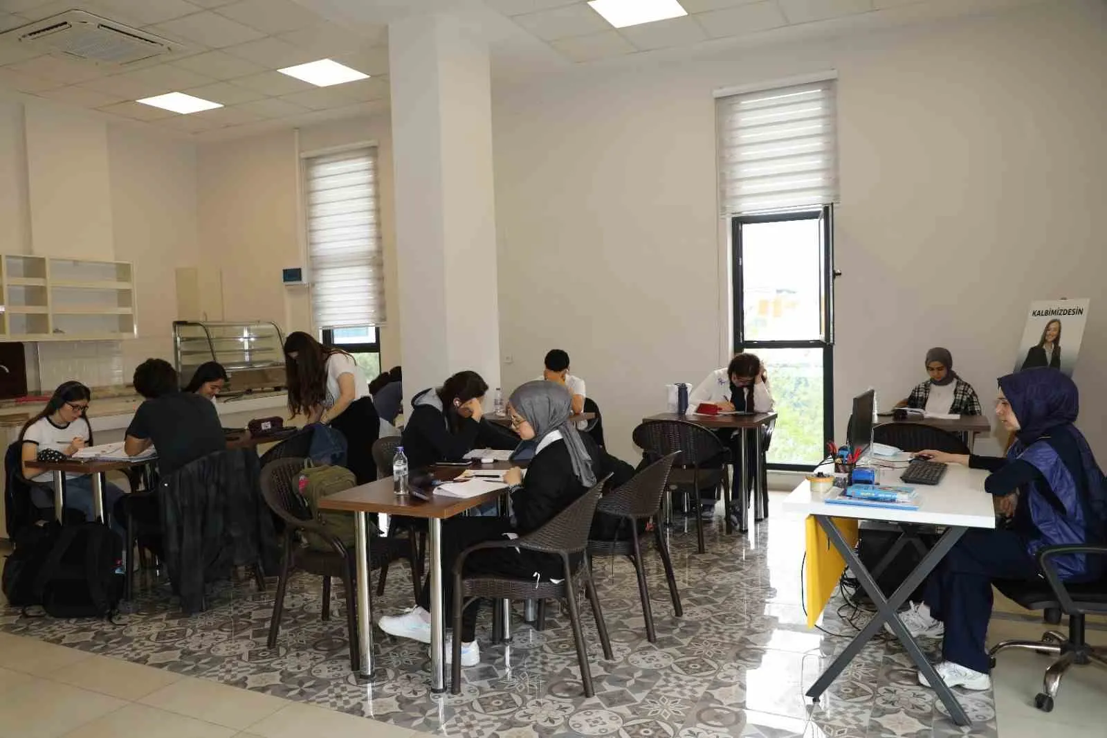 Üniversite yolunda Şehzadeler desteği: Gençlere ücretsiz rehberlik kapısı açılıyor