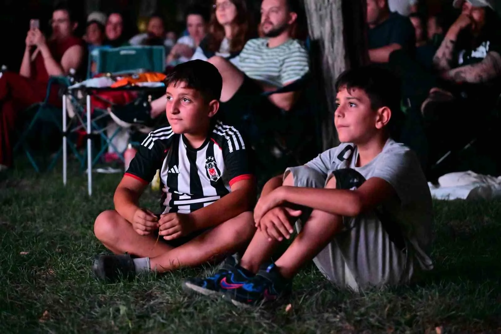 Manisa'da nostalji rüzgarı: Yeşilçam klasikleri parklara taşındı