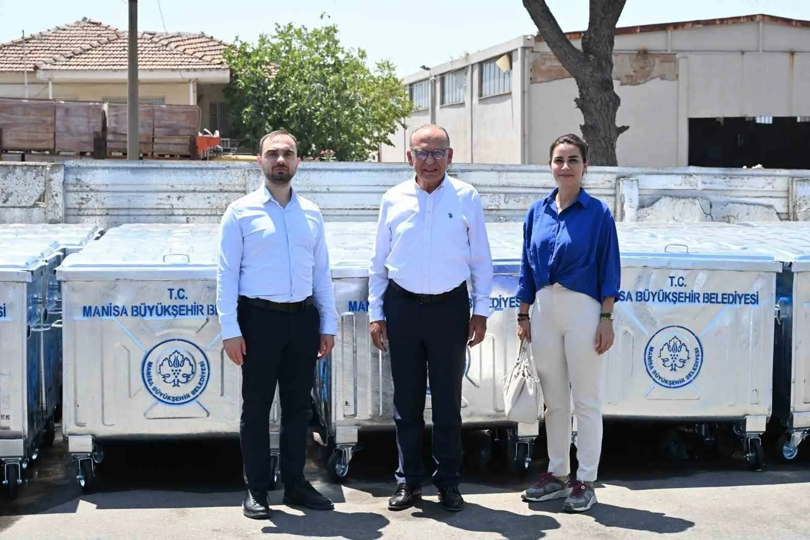 Manisa’da temizlik seferberliği: 17 ilçeye 3 bin yeni konteyner