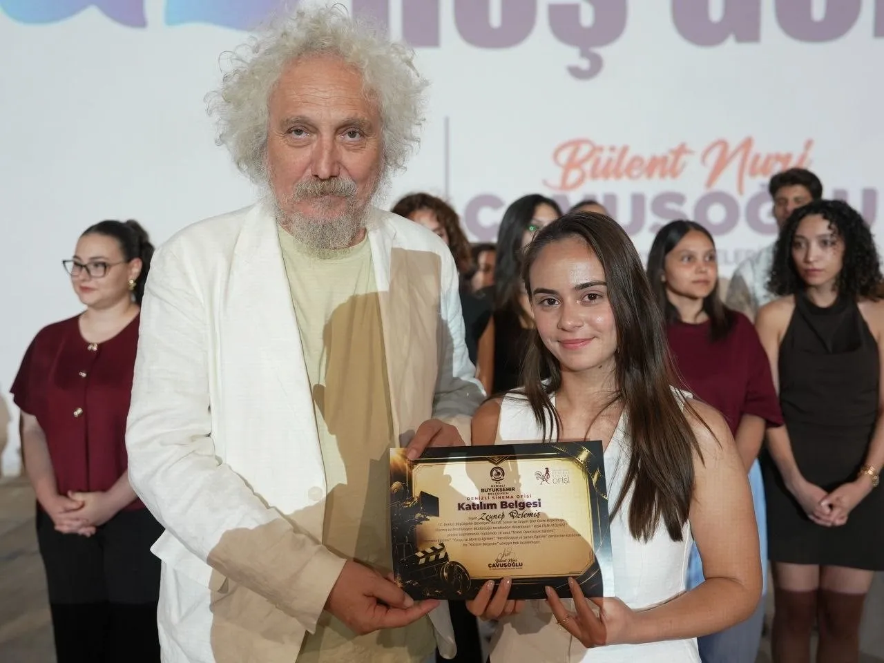Denizli’de sinema rüzgarı: Usta isimler beyaz perde tutkunlarıyla buluştu