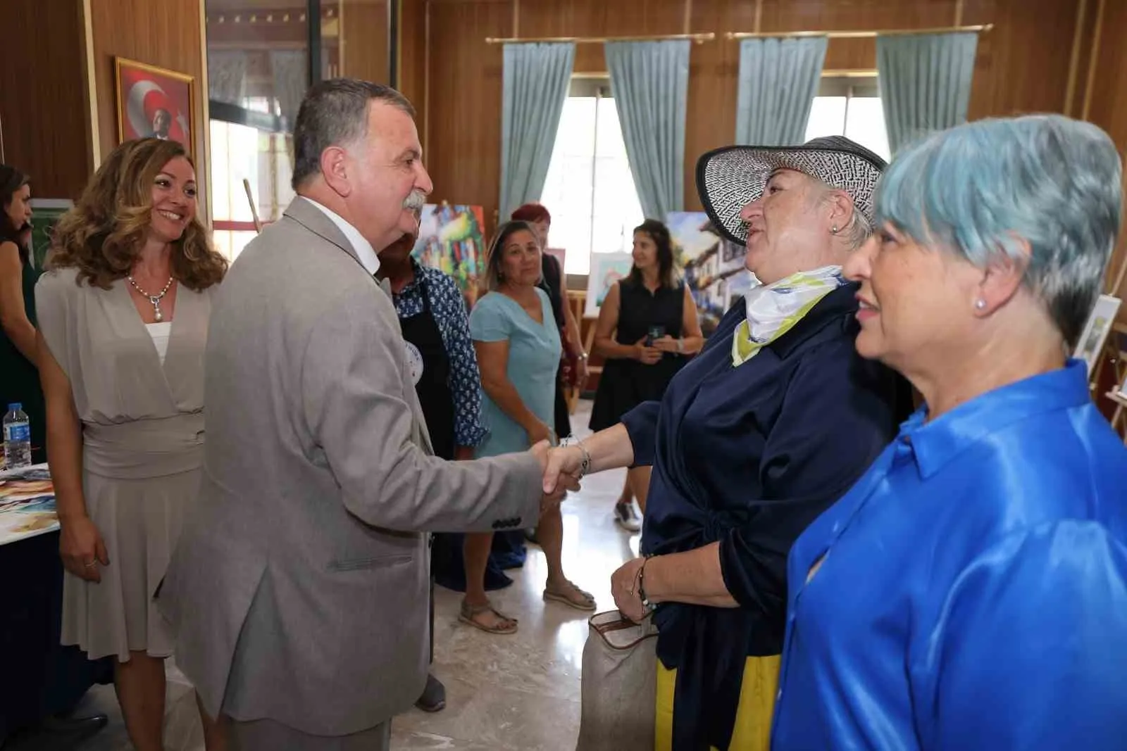 Fırçanın suyla buluştuğu anlar: Yunusemre’de sanat rüzgarı