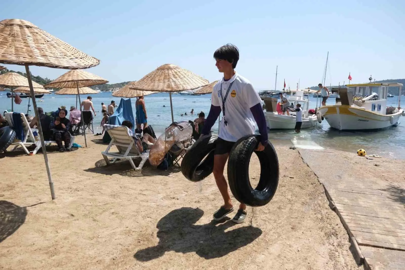 Bodrum'un derinliklerinde gizlenen utanç tablosu: 650 kilo çöp çıktı