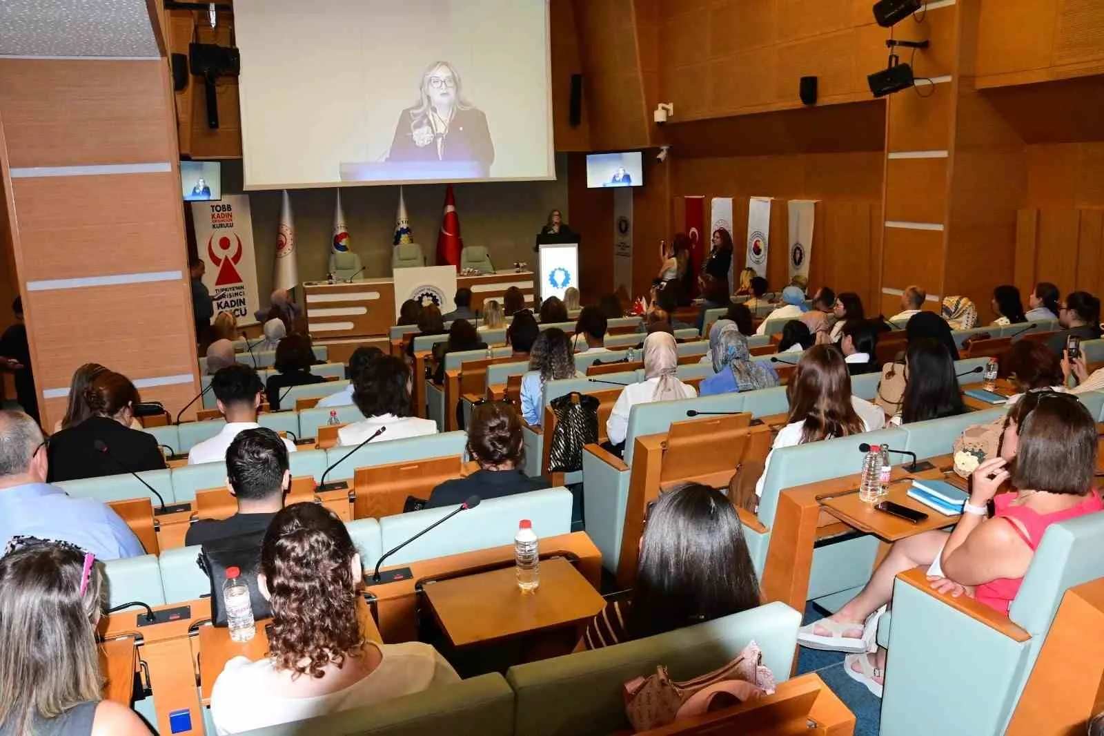 Kaynak makinesini ellerine aldılar: Manisa'da sanayinin çehresi değişiyor
