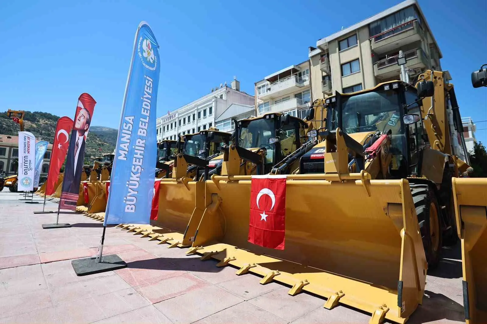 Manisa'da dev yatırım: Belediye filosuna 350 milyonluk güç takviyesi
