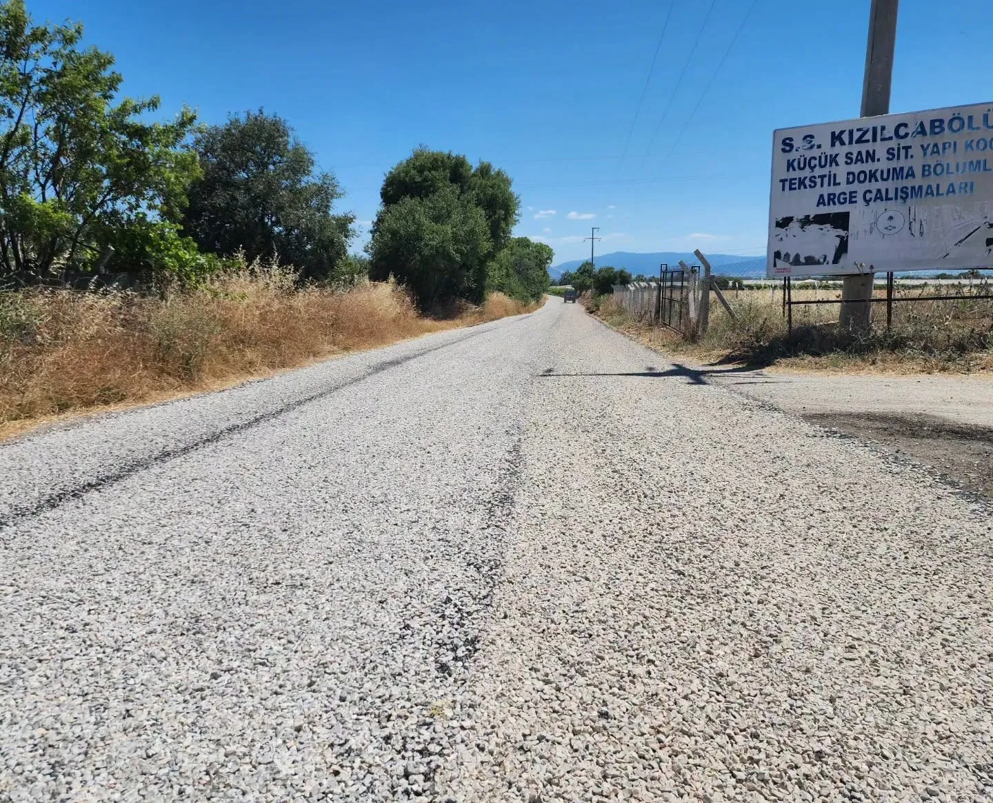 Tavas’ta ulaşım konforu arttı: İki mahalle arasındaki yol yenilendi