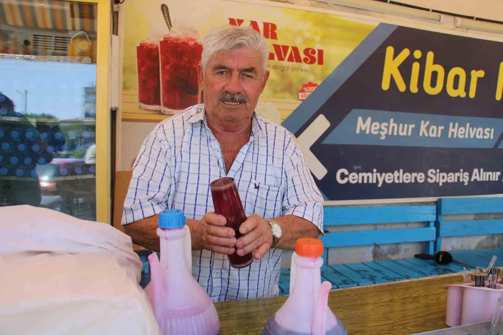 Aydın’da 40 dereceyi bulan sıcaklara asırlık şifa: Kar helvası imdada yetişiyor