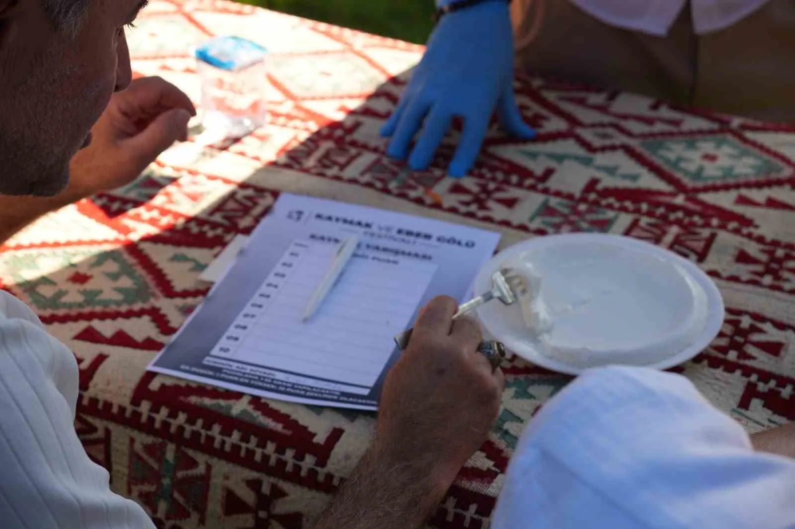 Bolvadin’de lezzet rekabeti: En iyi kaymak üreticileri belli oldu