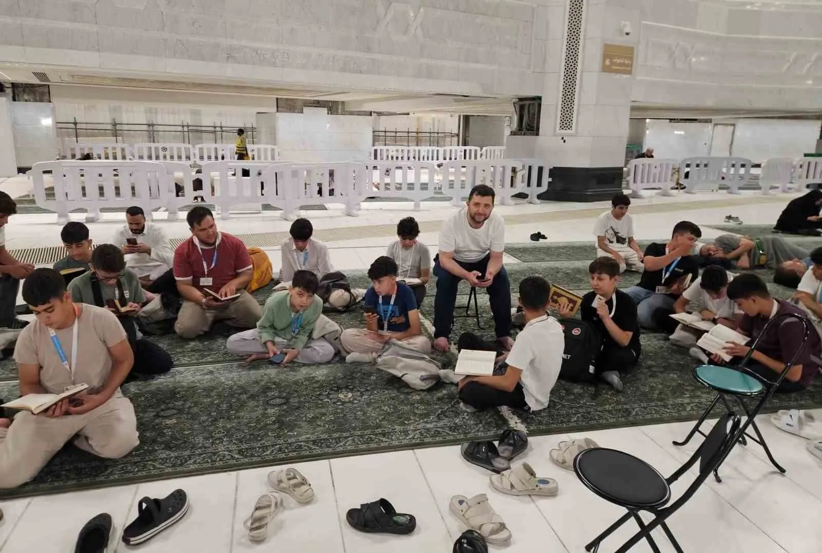 Kutsal topraklarda 15 Temmuz nöbeti: Aydınlı genç hafızlardan anlamlı vefa