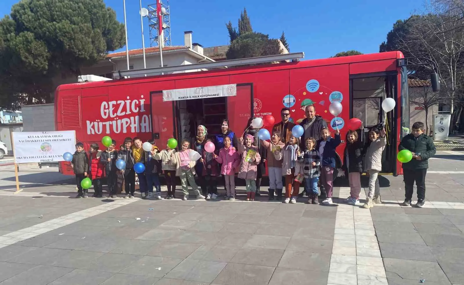 Manisa'da okuma tutkusu teknolojiyle buluştu: Yarım milyona yakın ziyaretçi ağırlandı