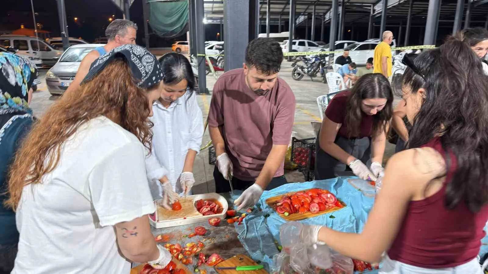Seydikemer’de alevlere karşı omuz omuza: Bölge halkından örnek seferberlik