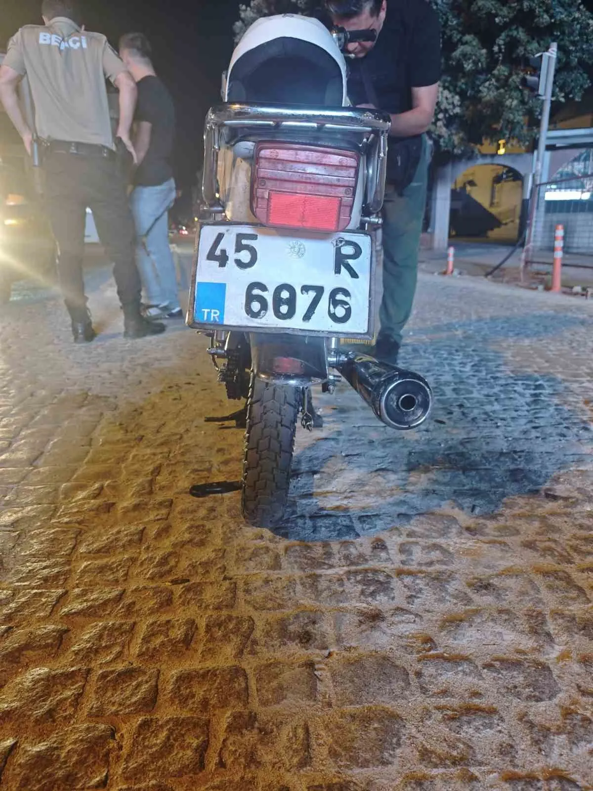 Manisa'da plaka oyununa dev ceza: Harf ve rakamları bantla değiştirdi