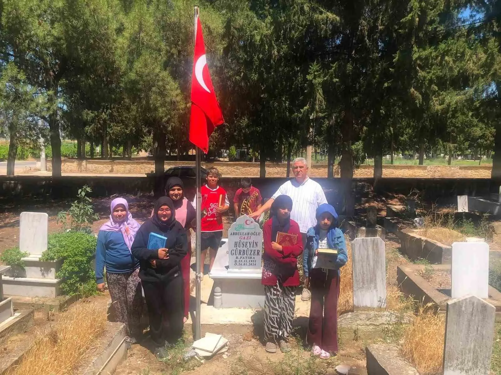 Sarıgöl’ün minik kalpleri şehitlerini dualarla andı