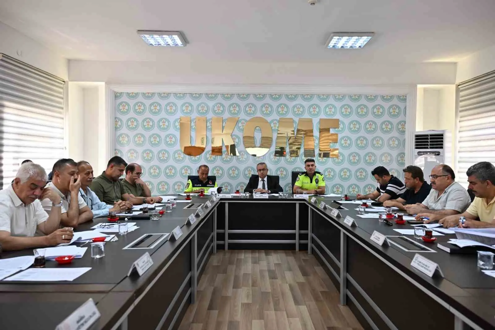 Muradiye’de trafik çilesine son: Altyapı mesaisi masaya yatırıldı