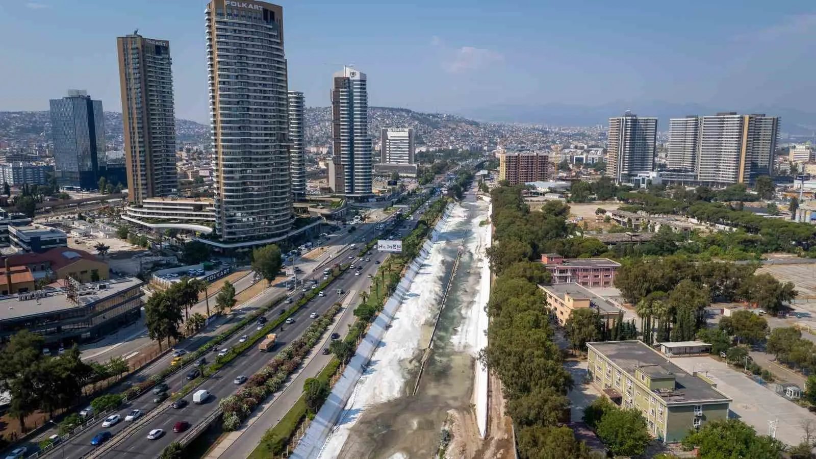 İzmir'in dere yataklarında hummalı temizlik: Meles ve Arap Deresi'nde koku sorunu tarih oldu