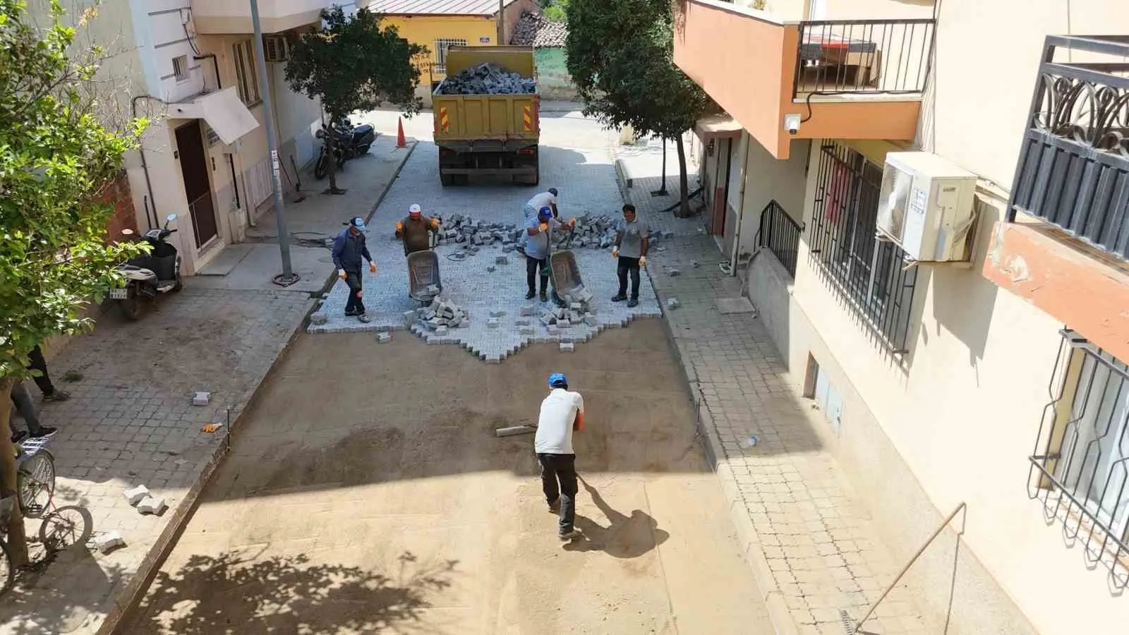 Nazilli’de hizmet atağı: Ağustos ayı şantiye alanına dönüştü