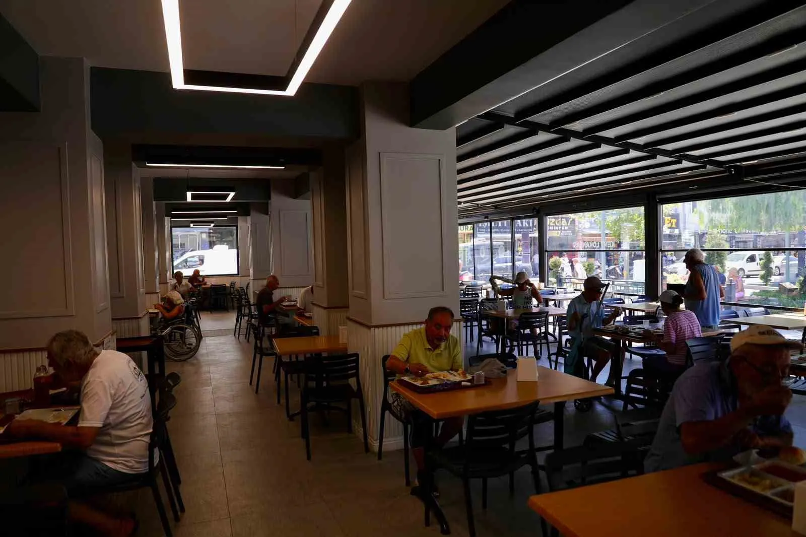 Didim’de sofralar bereketleniyor: 193 bin öğünlük dev dayanışma