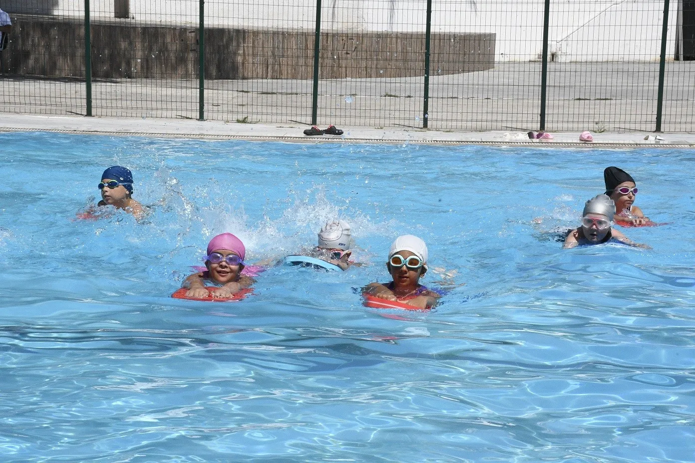 Kuşadası'nda yaz tatili hareketleniyor: Minikler için ücretsiz spor dönemi başladı