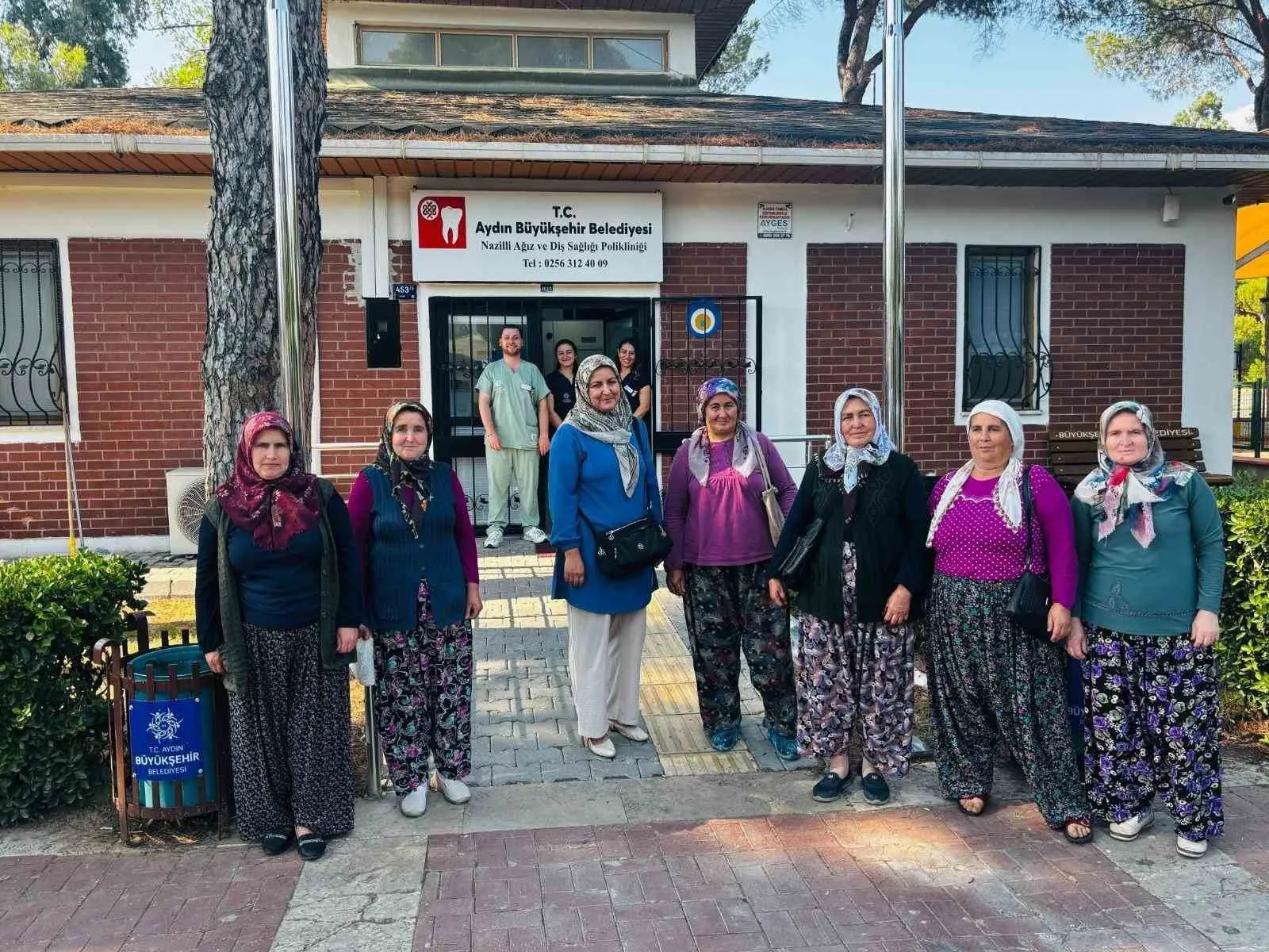 Aydın’da ücretsiz diş sağlığı seferberliği: Mahalleli kapıdan alınıp tedaviye götürülüyor