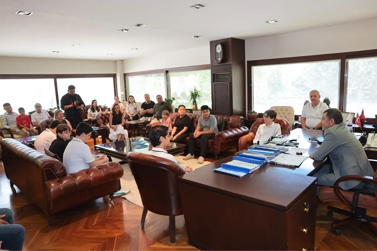 Denizli’nin gurur tablosu başkanlık makamında: LGS şampiyonlarına özel ağırlama